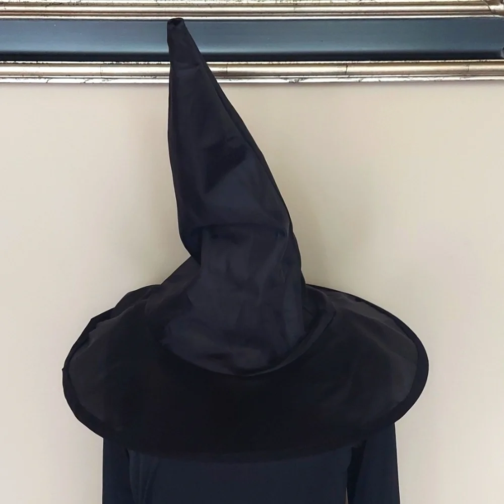 Child Witch Costume With Hat, shoes and latex nose and chin  - Size Med (8-10)